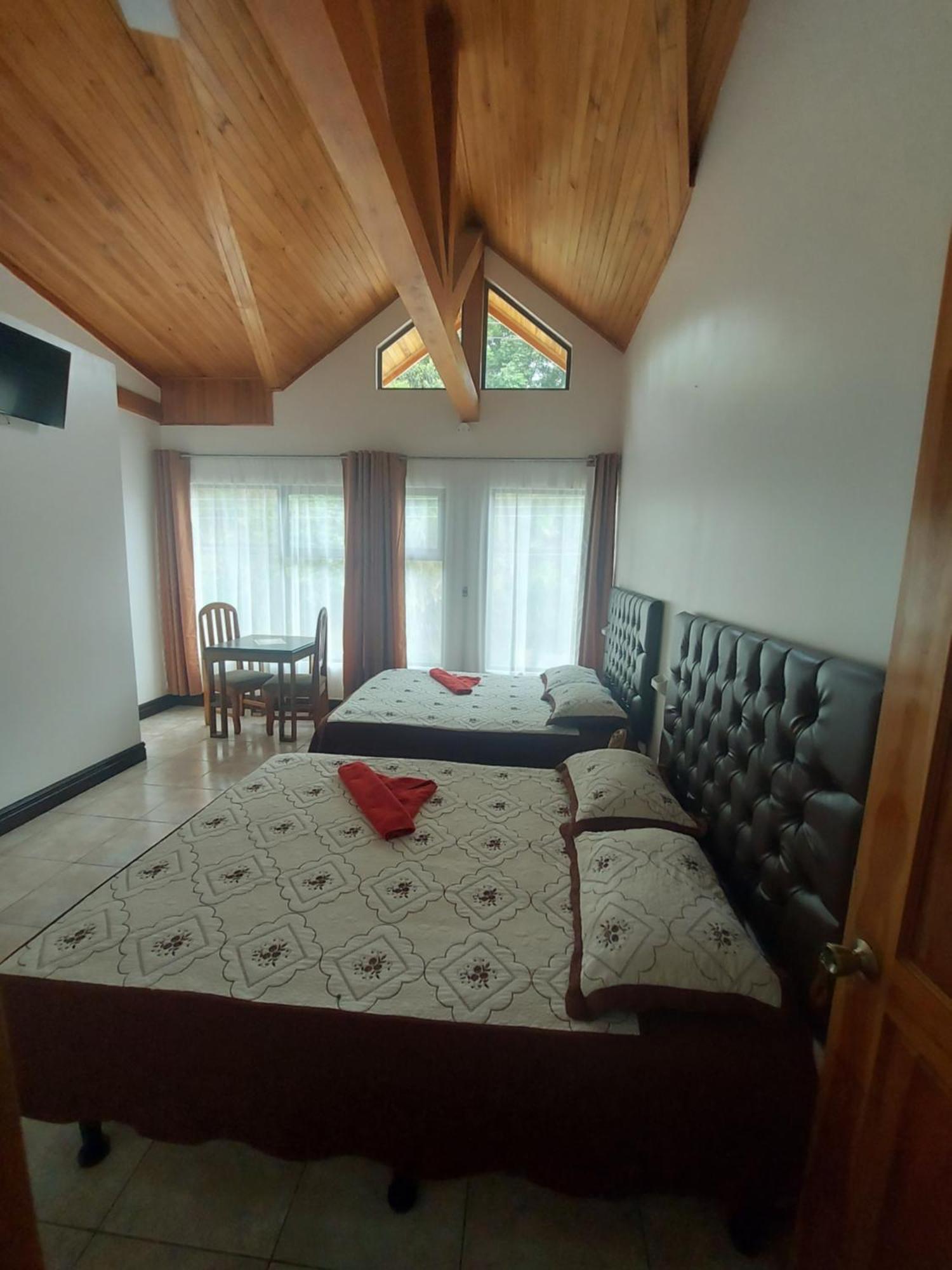 Alisson Hotel Y Restaurant Monteverde Екстер'єр фото