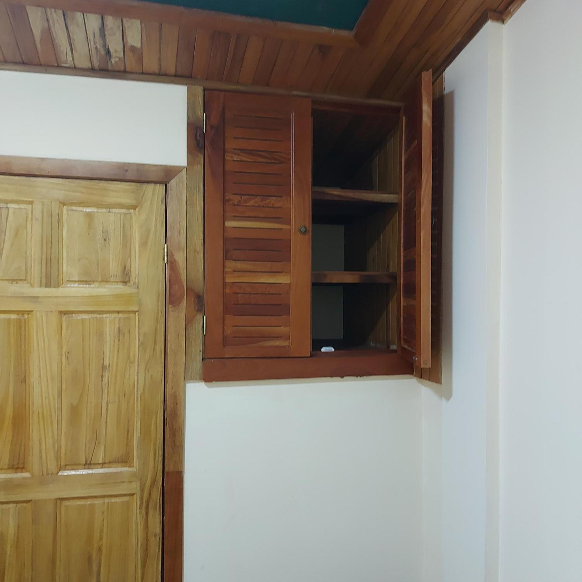 Alisson Hotel Y Restaurant Monteverde Екстер'єр фото