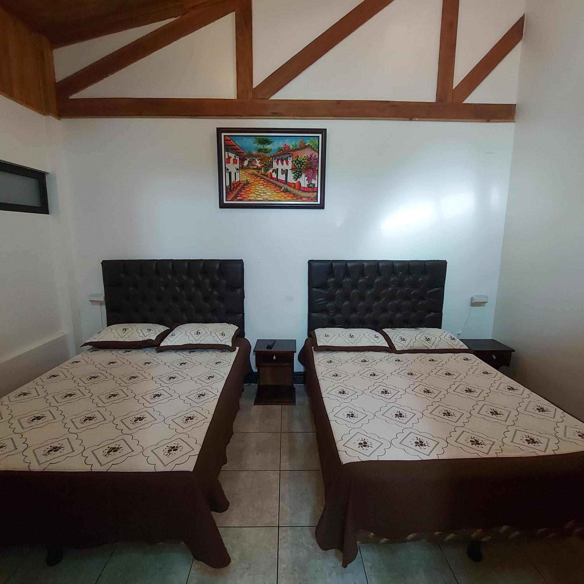 Alisson Hotel Y Restaurant Monteverde Екстер'єр фото